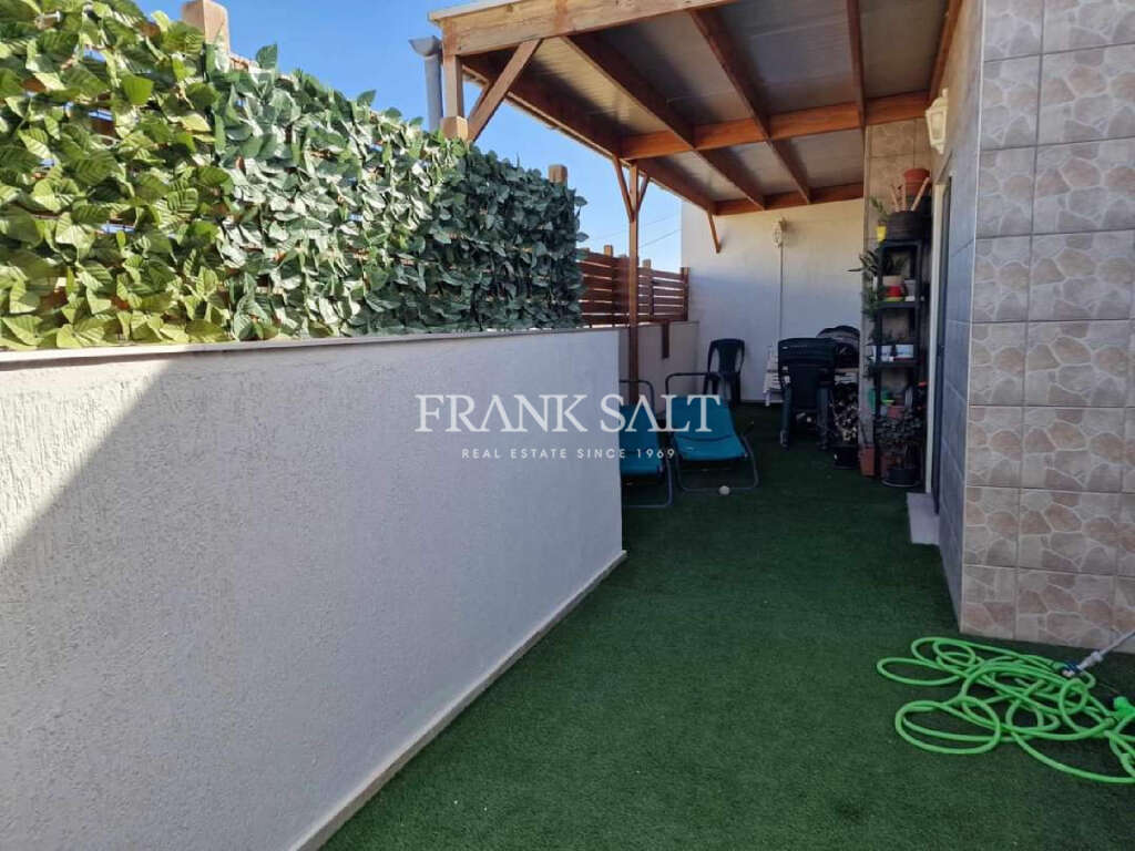 2 Bed, ApartmentFor Sale, Xghajra, Malta