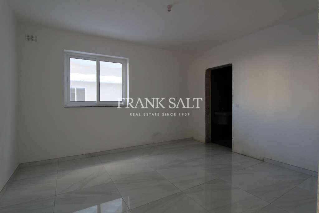 2 Bed, ApartmentFor Sale, Qawra, Malta