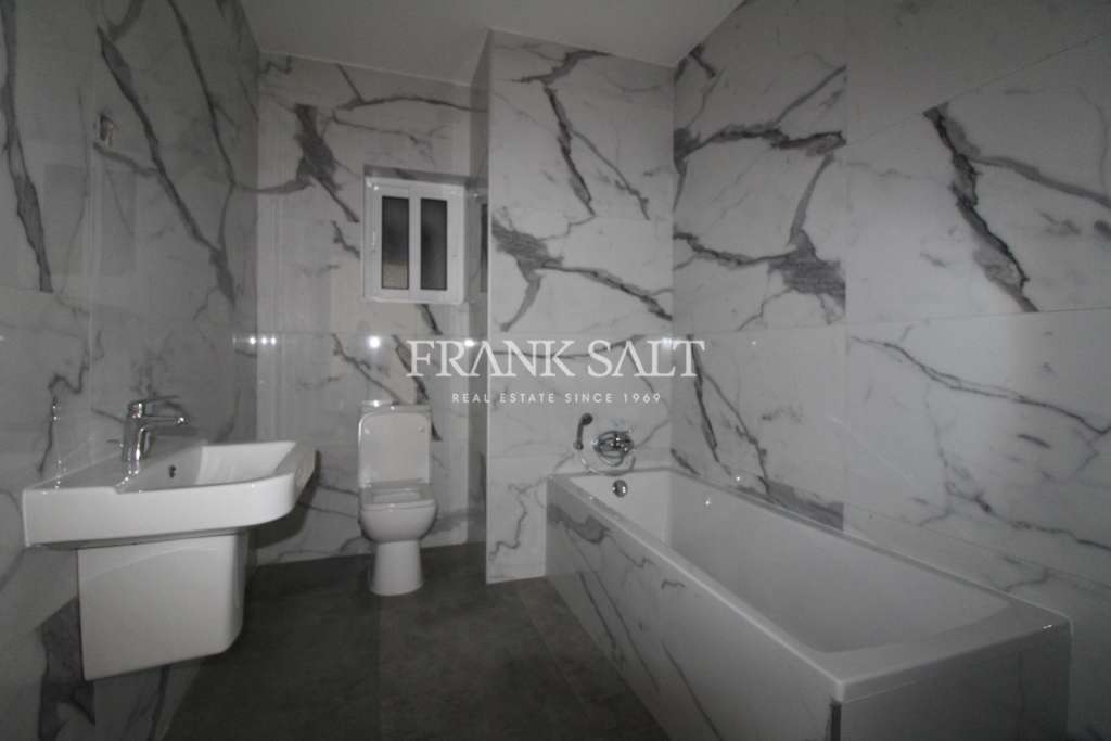 2 Bed, ApartmentFor Sale, Qawra, Malta