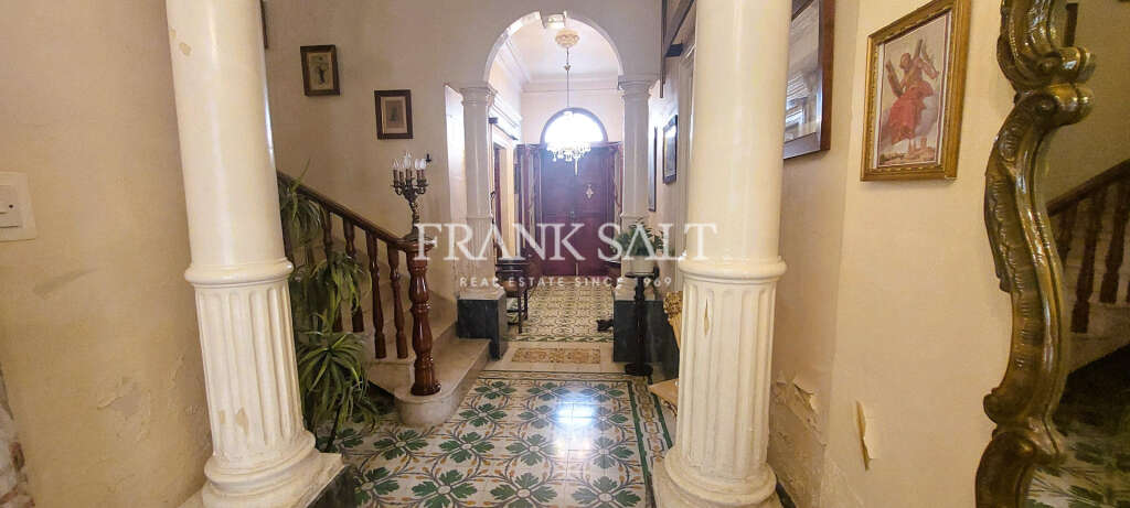 HouseFor Sale, Luqa, Malta