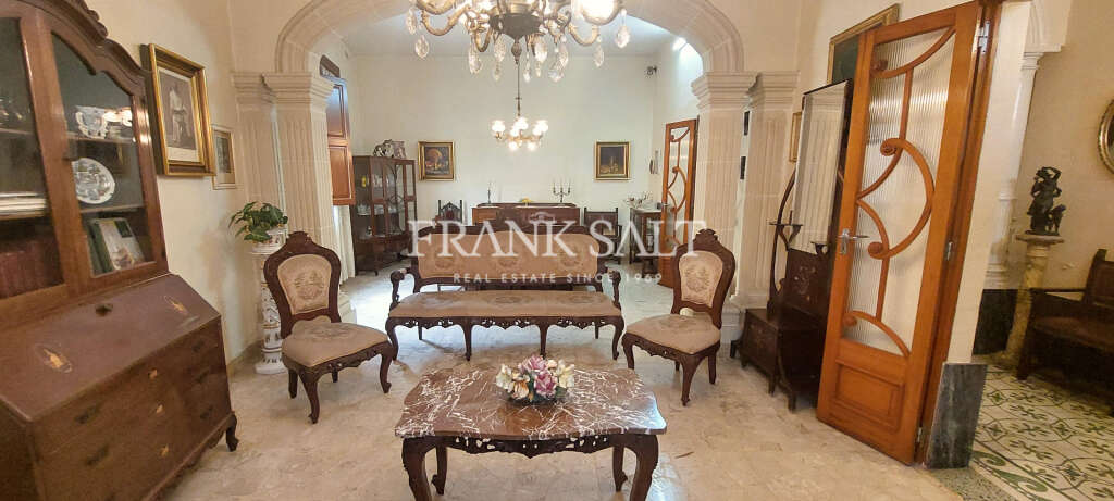 HouseFor Sale, Luqa, Malta