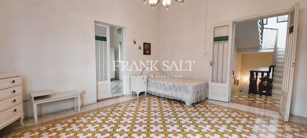 HouseFor Sale, Luqa, Malta