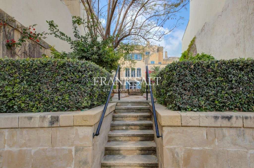 4 Bed, HouseFor Sale, Attard, Malta