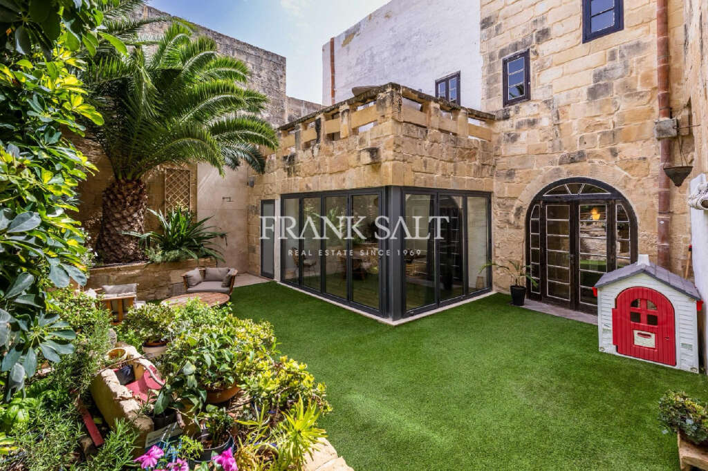 4 Bed, HouseFor Sale, Qrendi, Malta