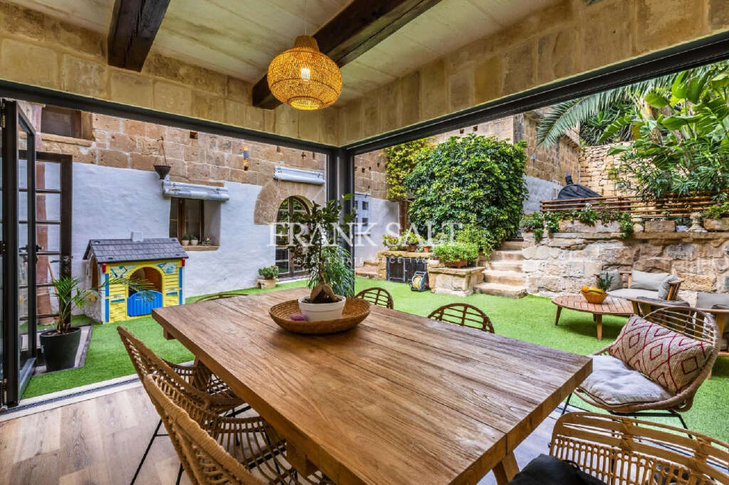 4 Bed, HouseFor Sale, Qrendi, Malta