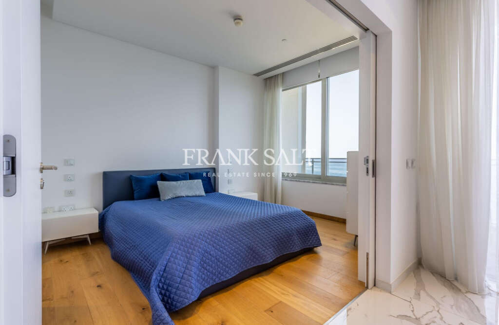 1 Bed, ApartmentFor Sale, Tigne Point, Malta