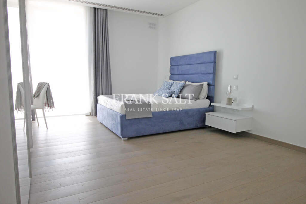 1 Bed, ApartmentFor Sale, Tigne Point, Malta