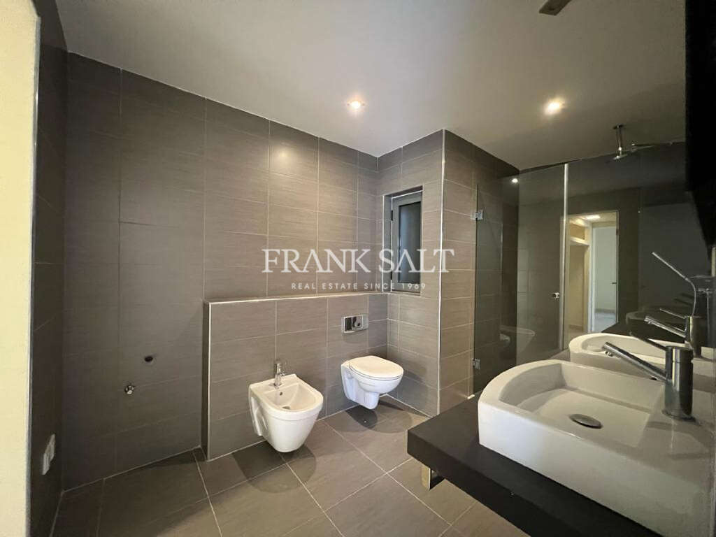 1 Bed, ApartmentFor Sale, Portomaso, Malta