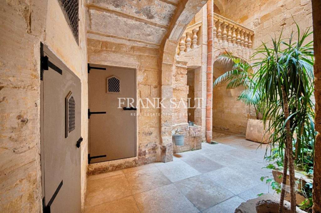5 Bed, HouseFor Sale, Valletta, Malta