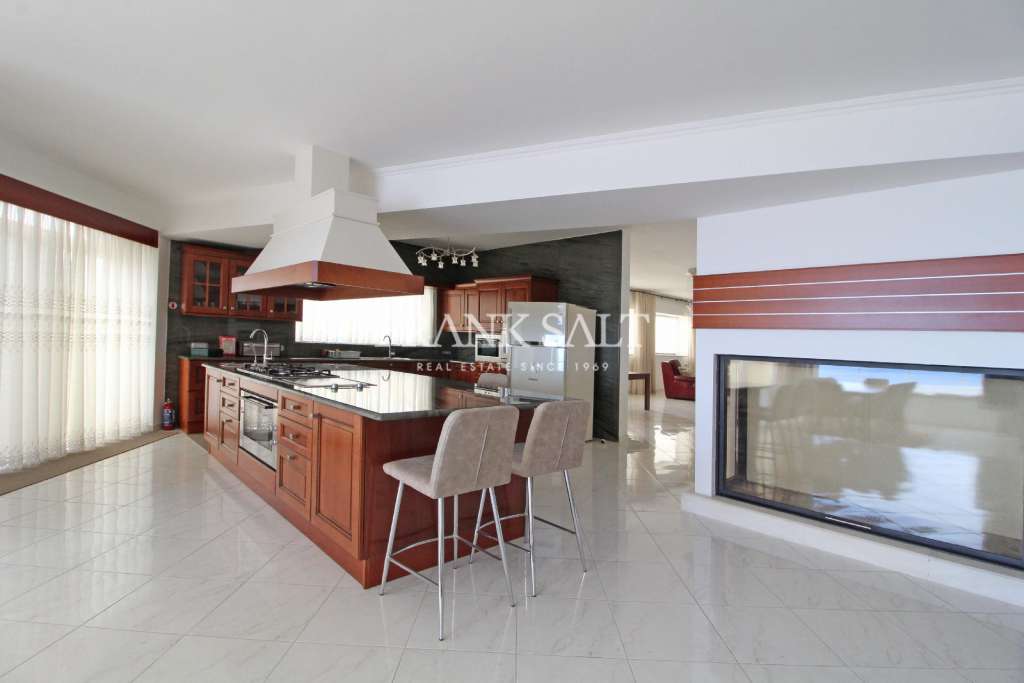 7 Bed, HouseFor Sale, Mellieha, Malta