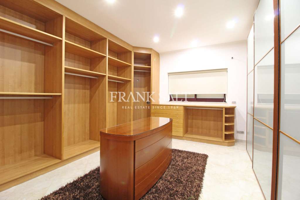 7 Bed, HouseFor Sale, Mellieha, Malta