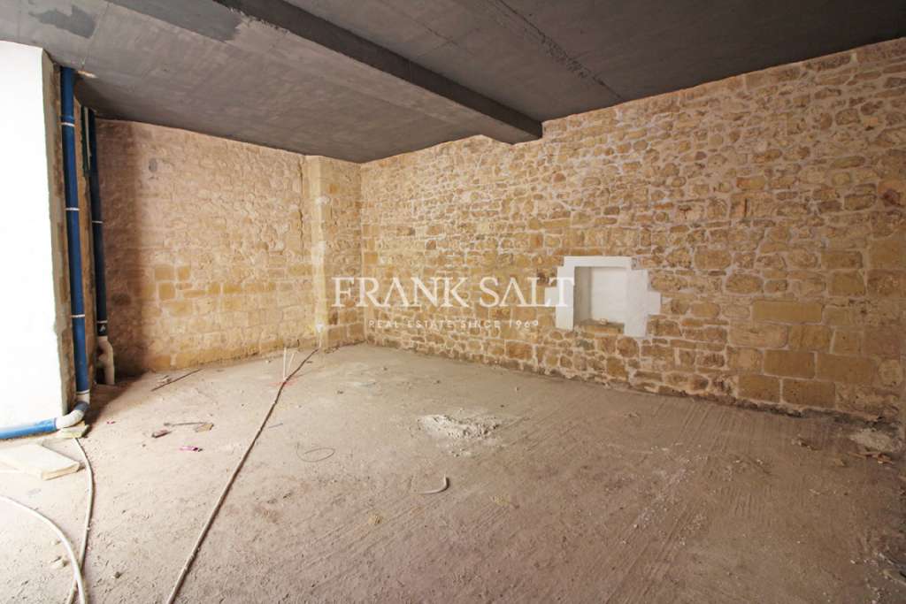 Commercial Property, For Sale