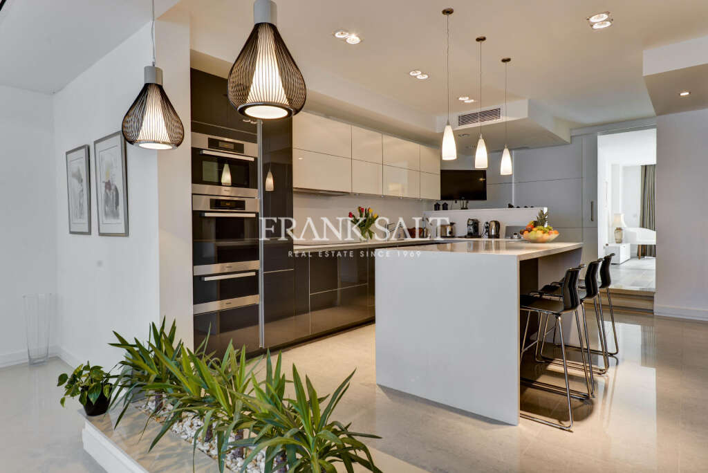 3 Bed, ApartmentFor Sale, Portomaso, Malta