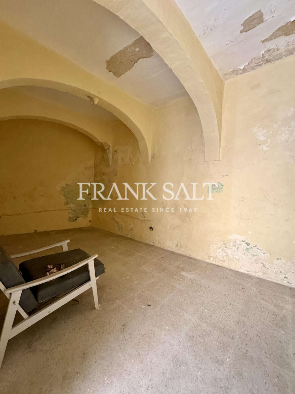 Commercial Property, For Sale