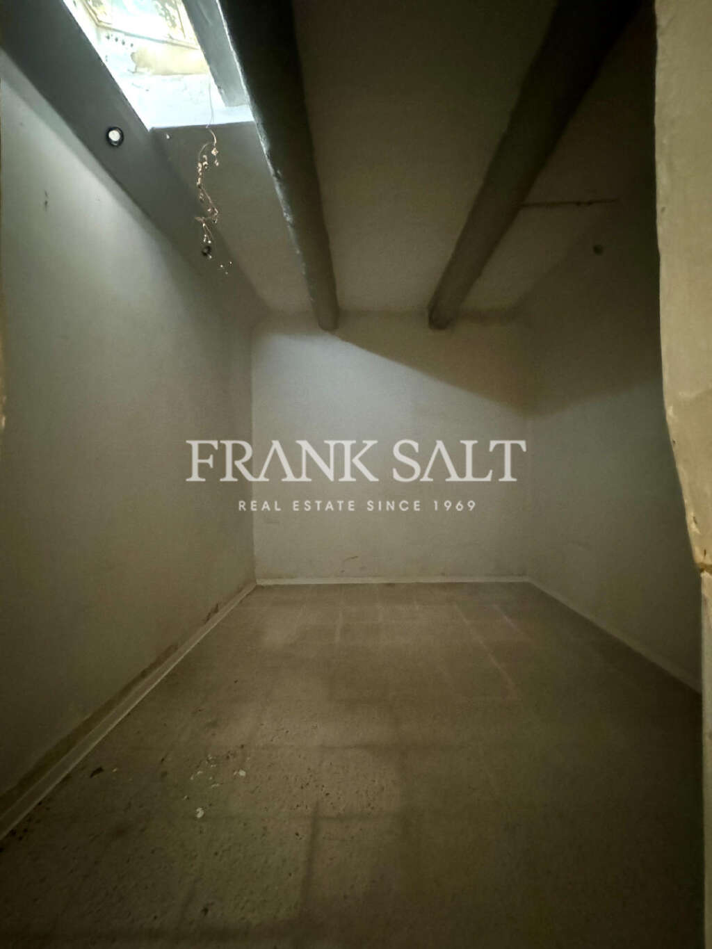 Commercial Property, For Sale