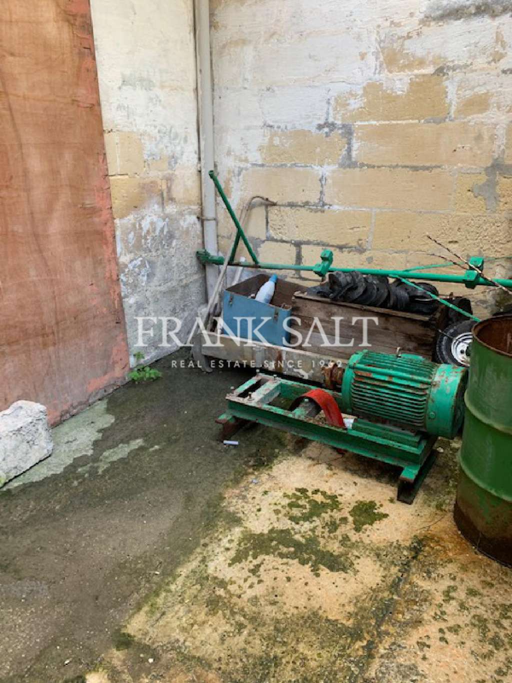 Commercial Property, For Sale