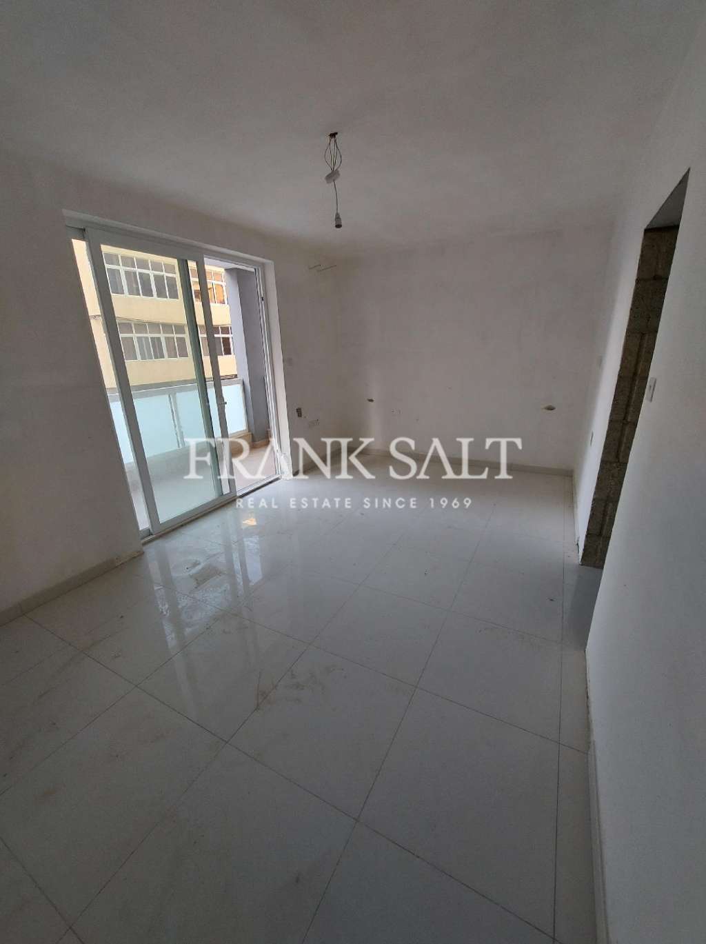 3 Bed, ApartmentFor Sale, Qawra, Malta