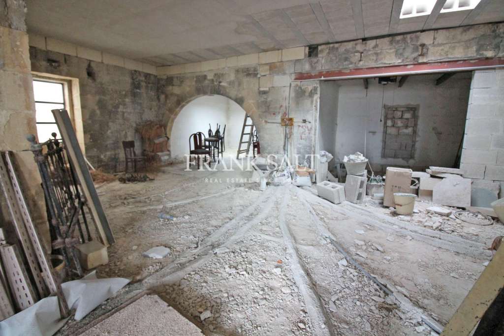 Commercial Property, For Sale