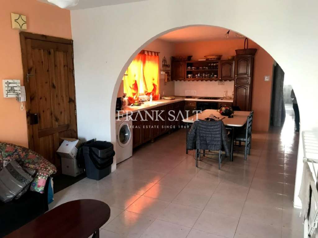 2 Bed, ApartmentFor Sale, Qawra, Malta