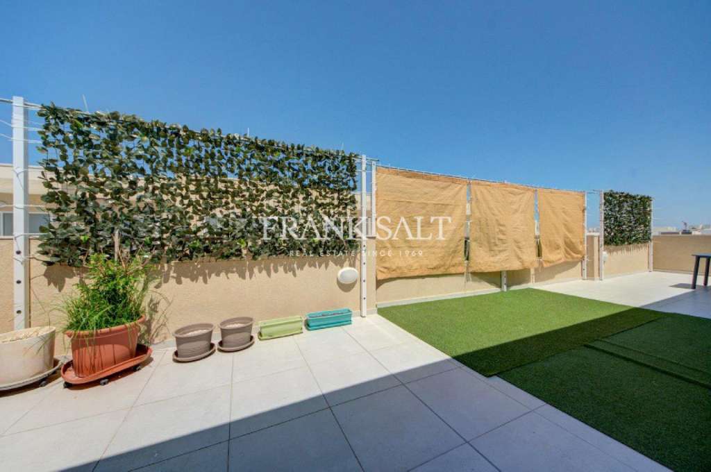 2 Bed, ApartmentFor Sale, Qawra, Malta