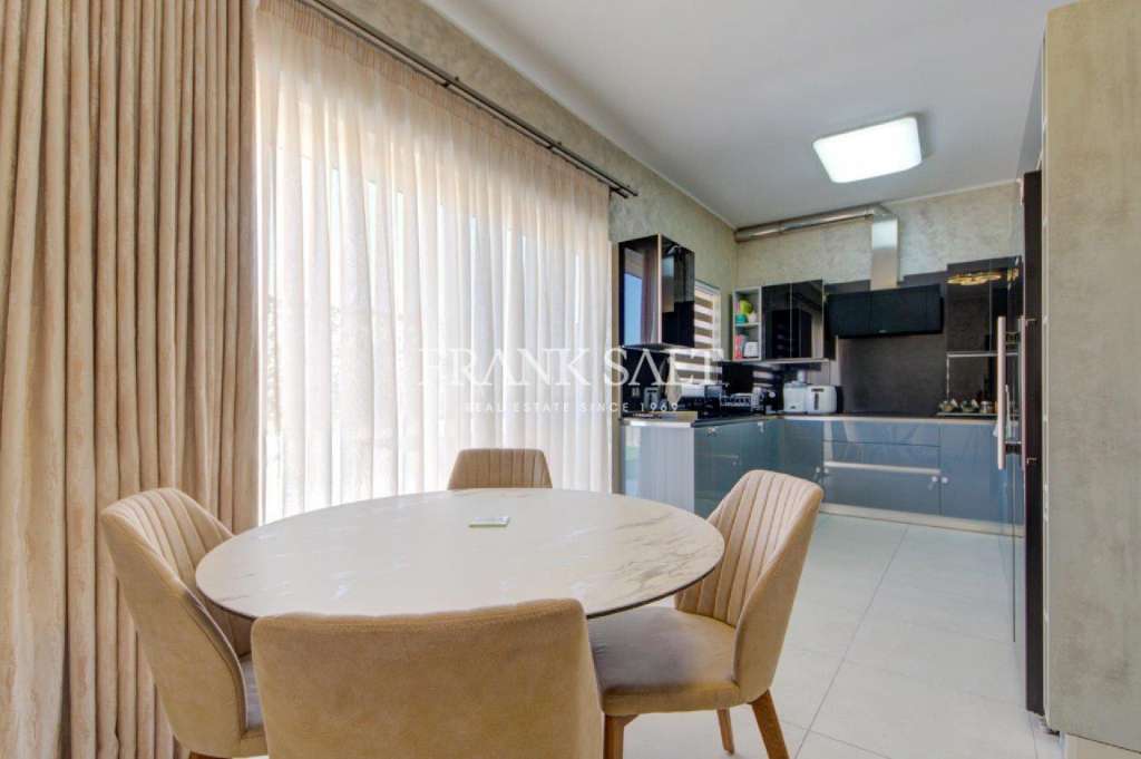 2 Bed, ApartmentFor Sale, Qawra, Malta