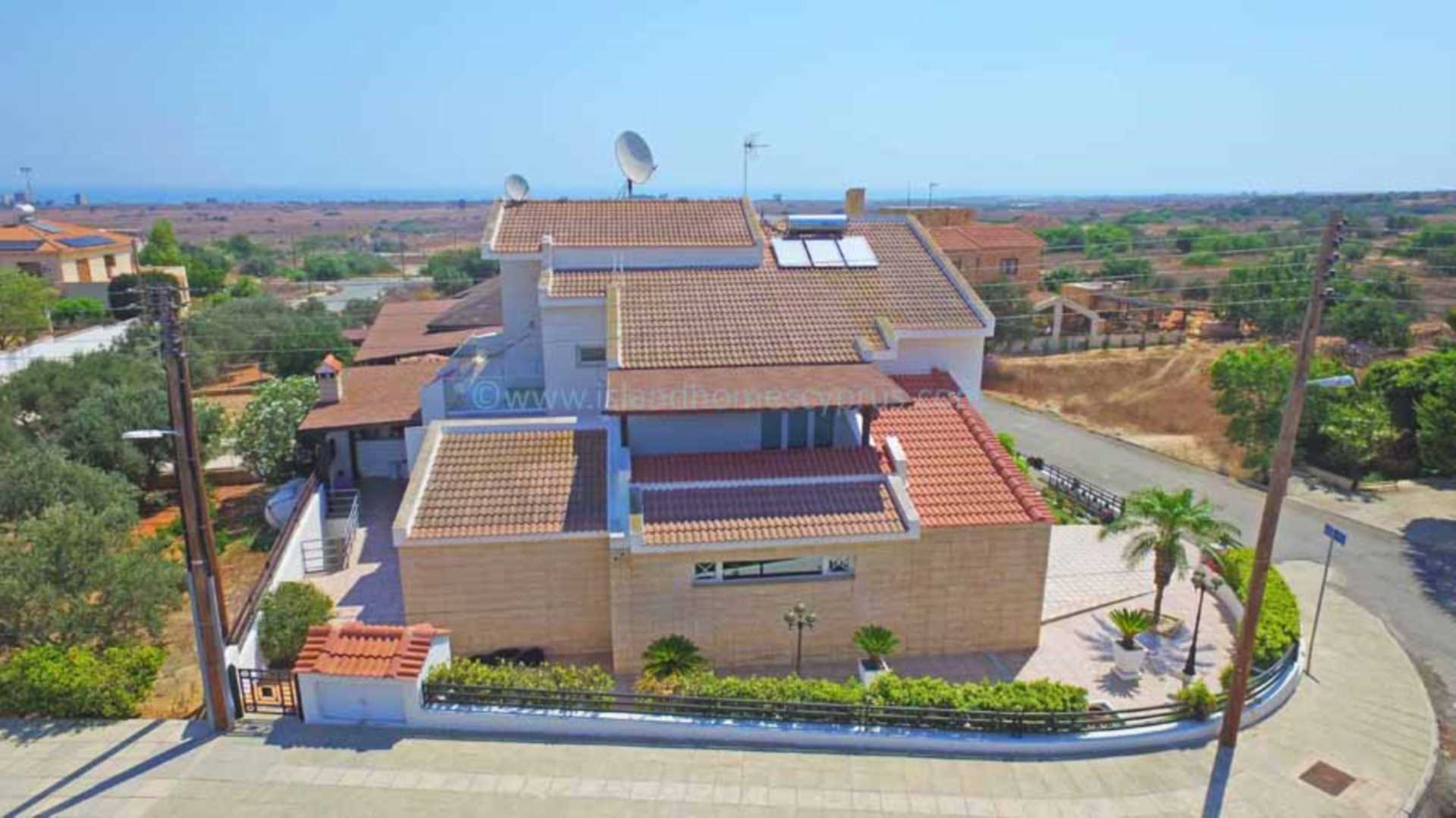 5 Bed, HouseFor Sale, Deryneia, Famagusta
