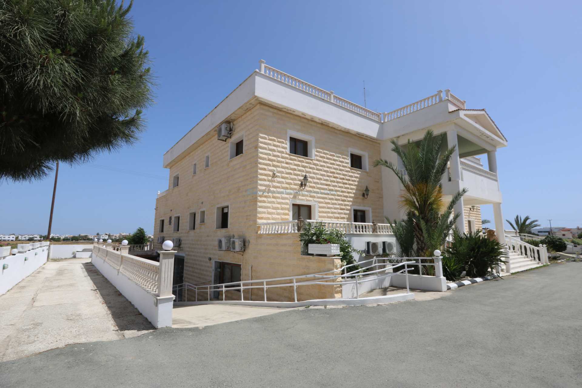20 Bed, HouseFor Sale, Deryneia, Famagusta