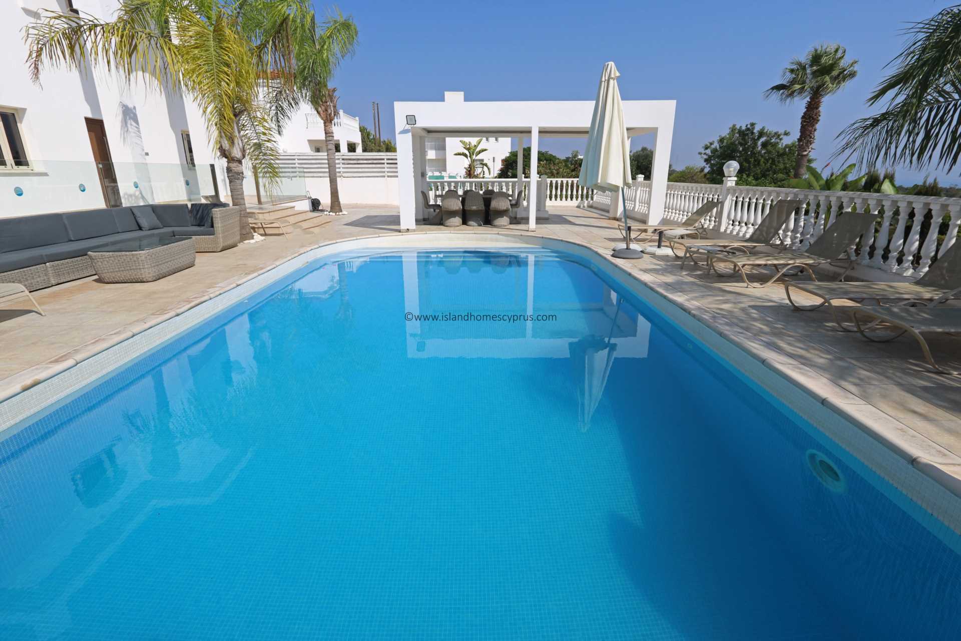 6 Bed, HouseFor Sale, Paralimni, Famagusta