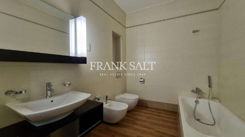 3 Bed, ApartmentFor Sale, Fort Cambridge, Malta