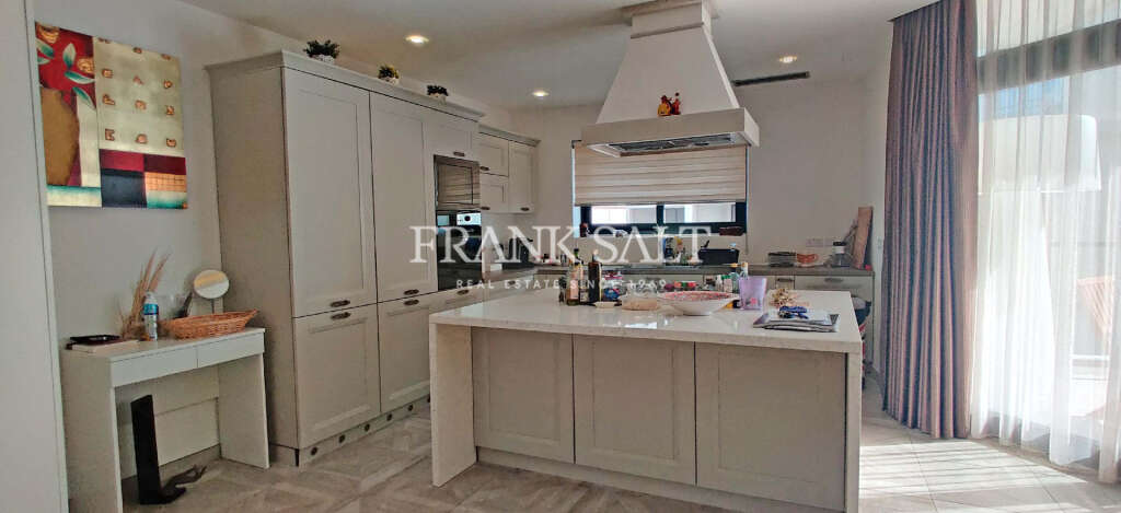 3 Bed, ApartmentFor Sale, Pender Gardens, Malta