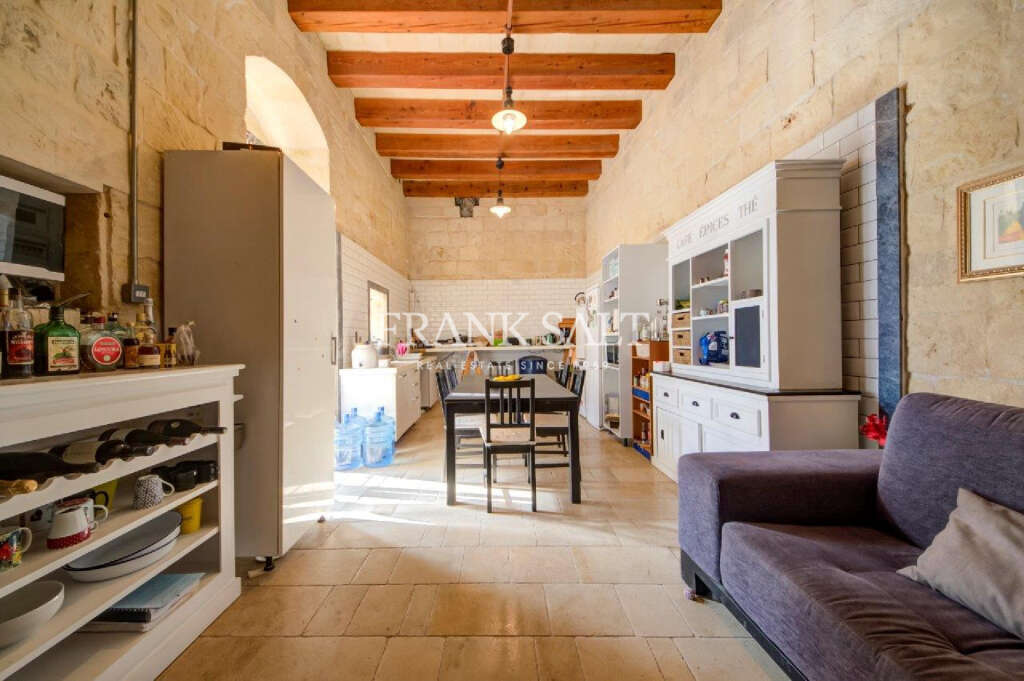 6 Bed, HouseFor Sale, Zabbar, Malta