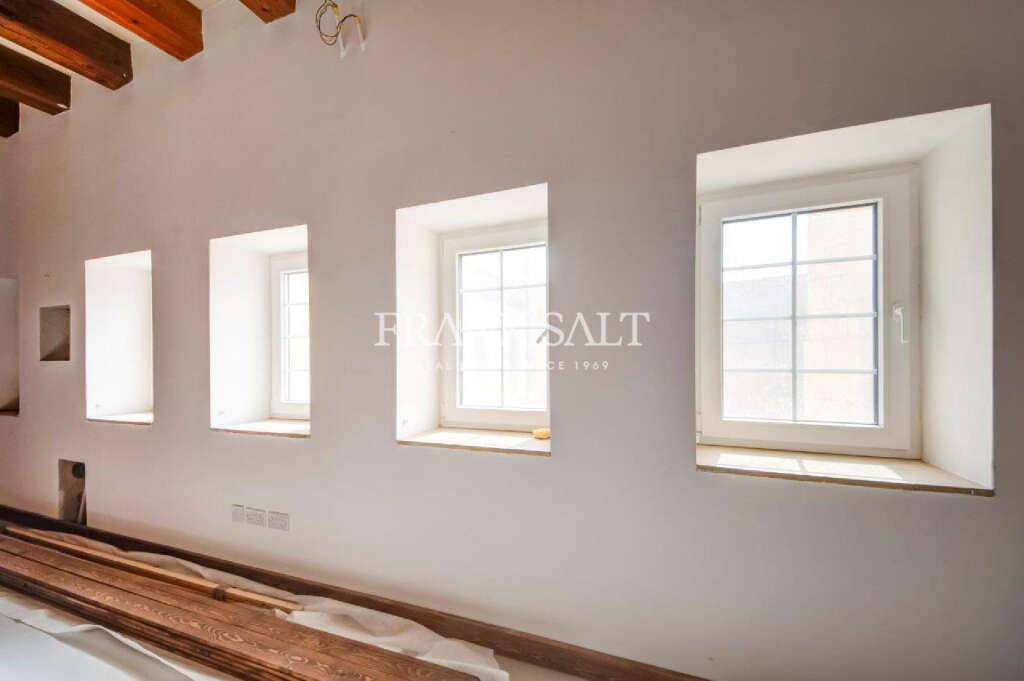 6 Bed, HouseFor Sale, Zabbar, Malta