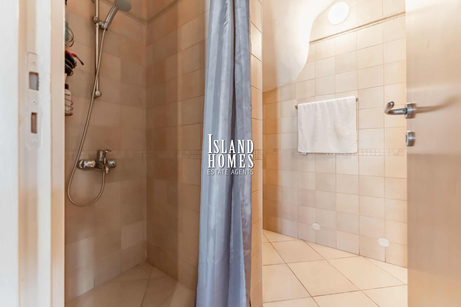 4 Bed, HouseFor Sale, Deryneia, Famagusta