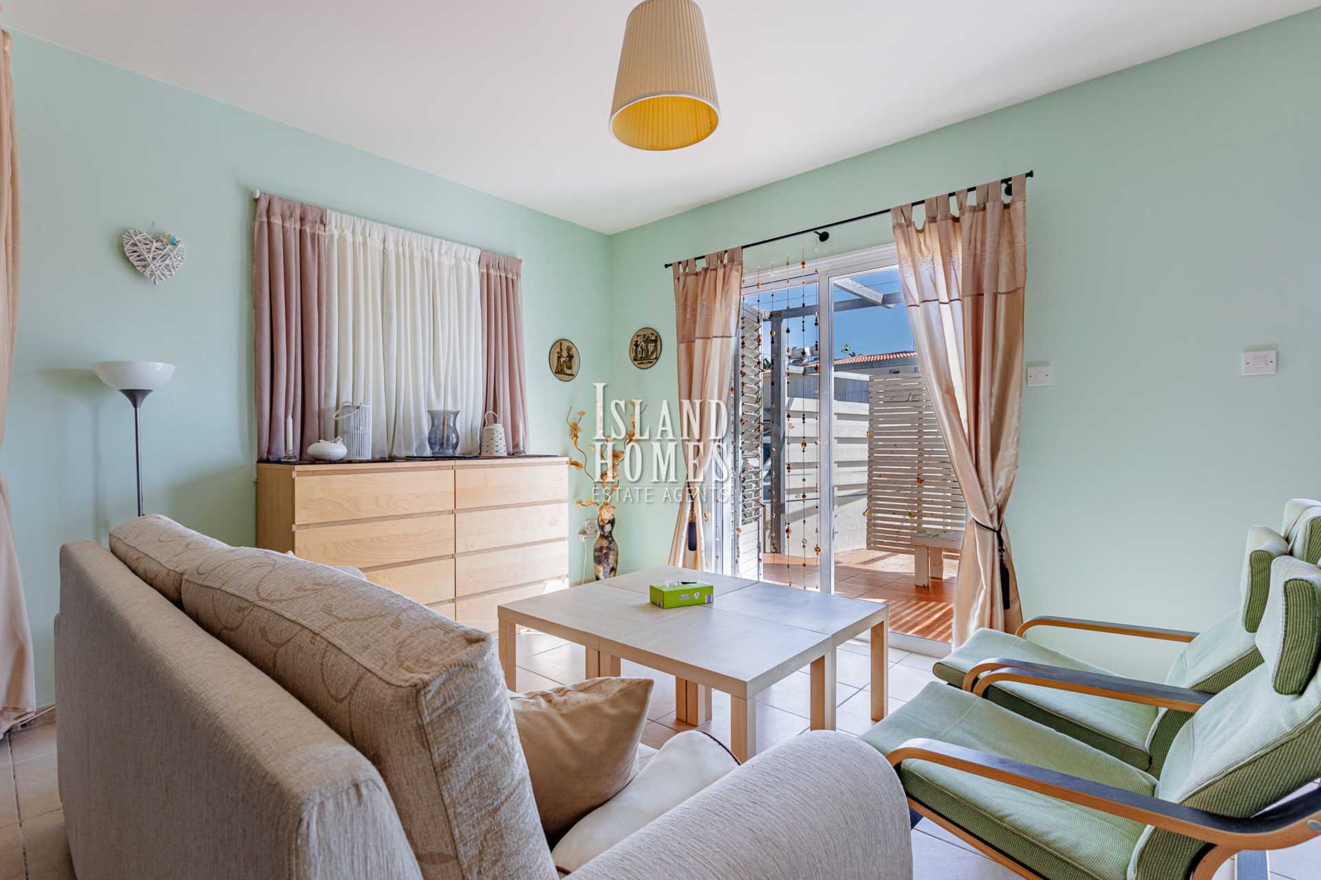 Paralimni, Famagusta, 2 Bedrooms Bedrooms, ,For Sale,AnM103 - OPF