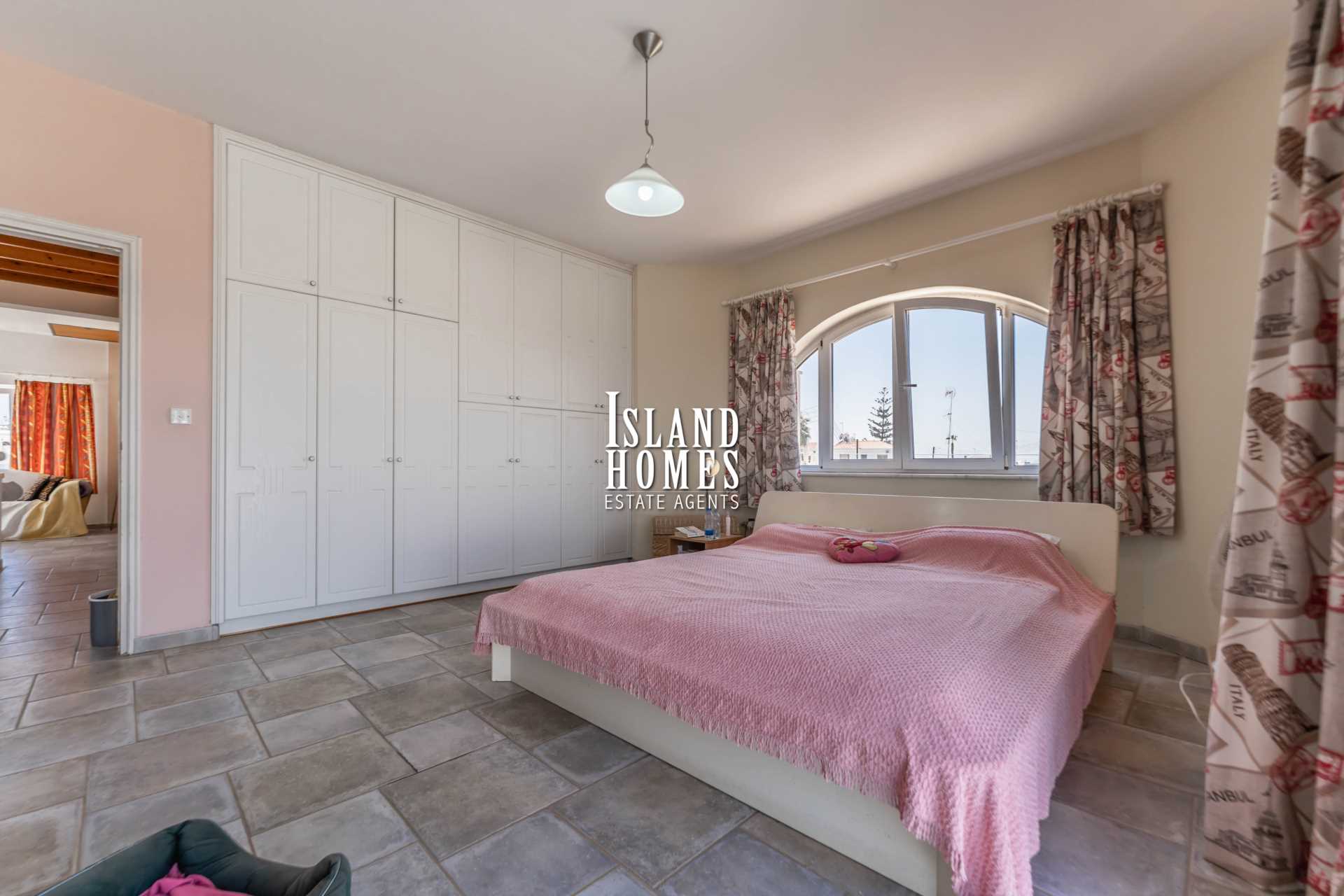 4 Bed, HouseFor Sale, Deryneia, Famagusta