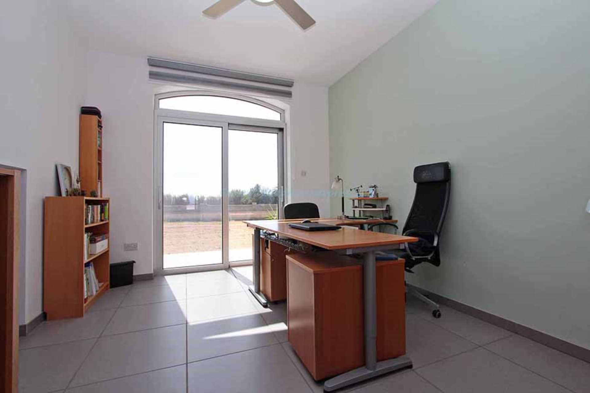 5 Bed, HouseFor Sale, Avgorou, Famagusta