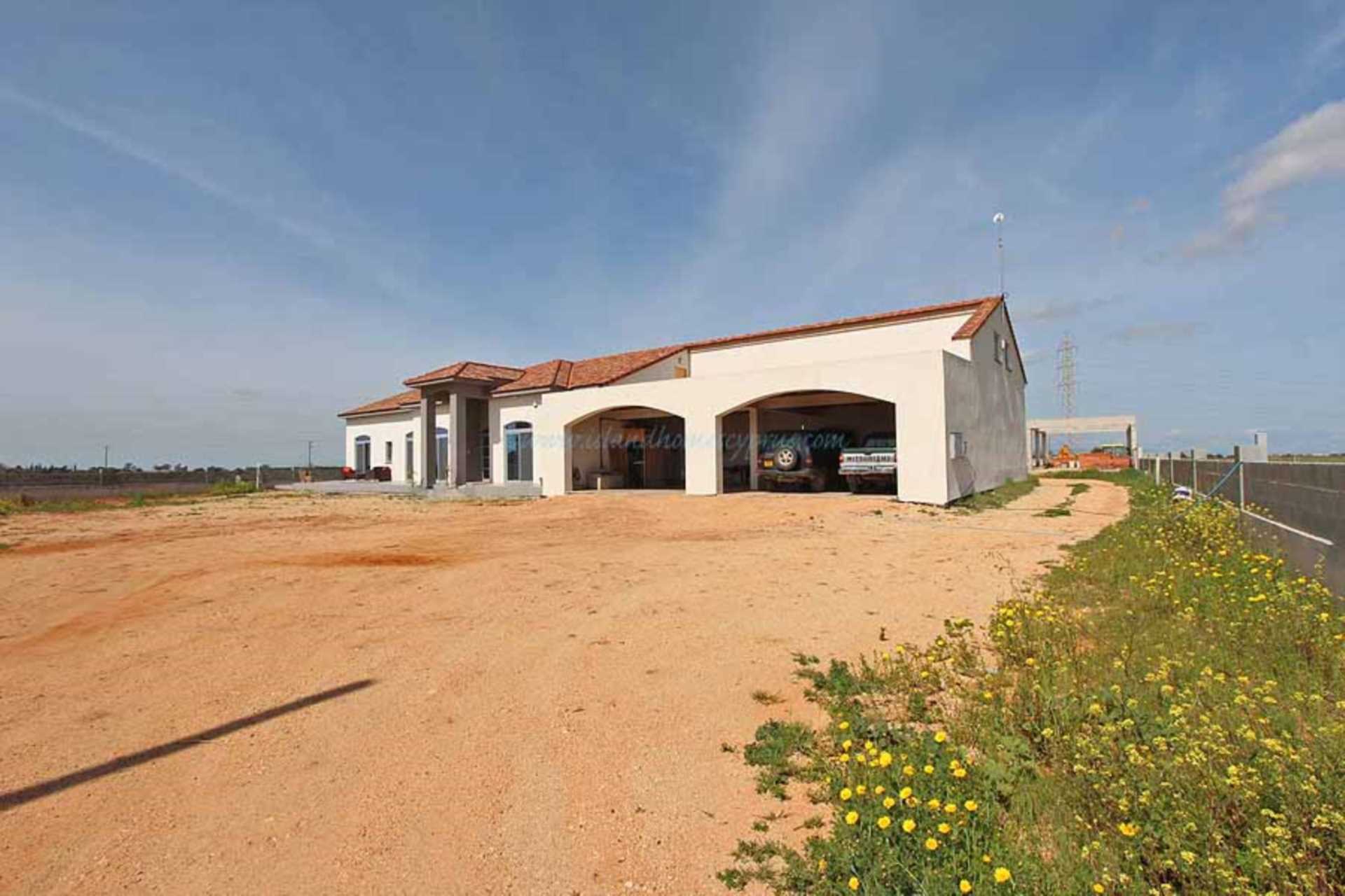 5 Bed, HouseFor Sale, Avgorou, Famagusta