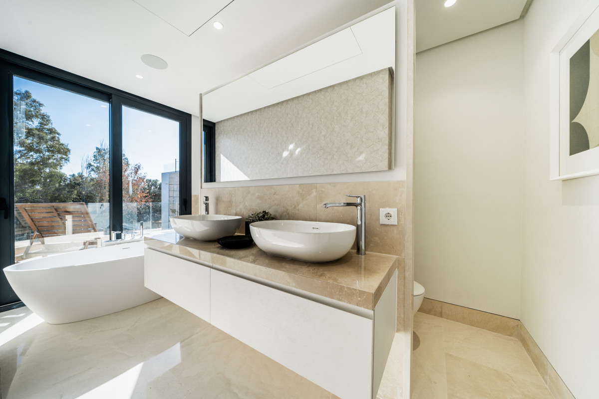 4 Bed, HouseFor Sale, Estepona, Costa del Sol