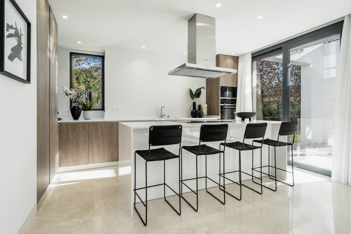 4 Bed, HouseFor Sale, Estepona, Costa del Sol