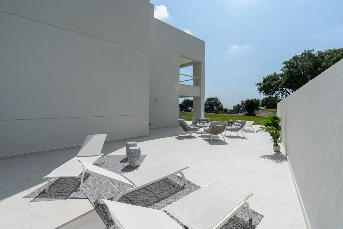 2 Bed, ApartmentFor Sale, San Roque, Cadiz