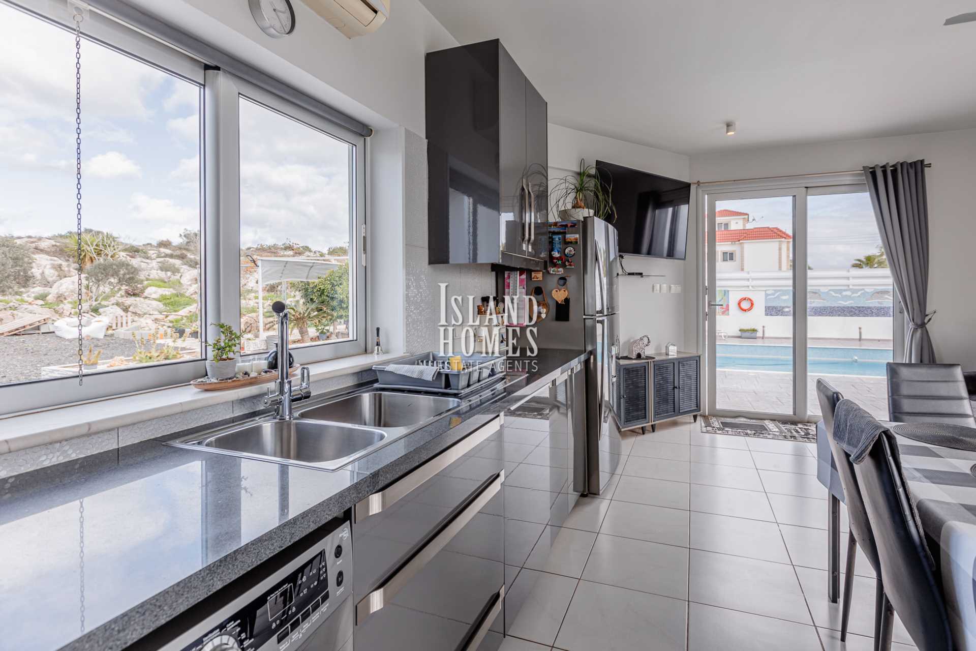 5 Bed, HouseFor Sale, Paralimni, Famagusta