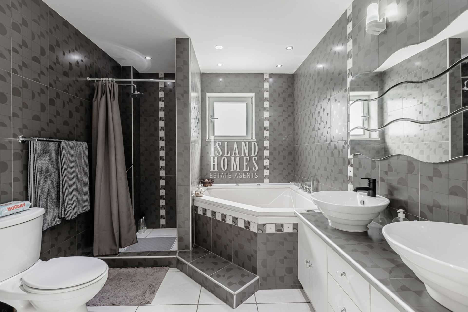 5 Bed, HouseFor Sale, Paralimni, Famagusta