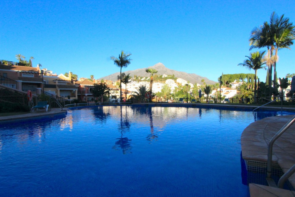 4 Bed, 3 Bath, HouseFor Sale, Nueva Andalucia, Malaga 4 Bed, 3 Bath, HouseFor Sale, Nueva Andalucia, Malaga