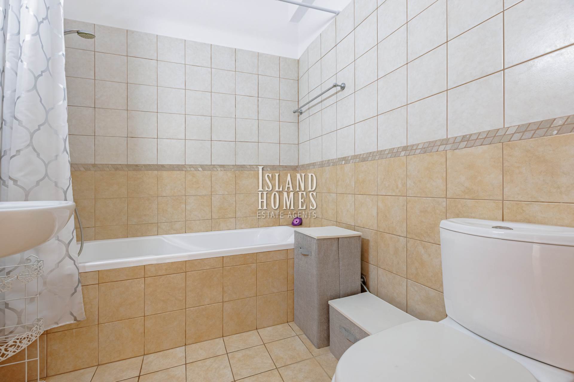 2 Bed, ApartmentFor Sale, Frenaros, Famagusta