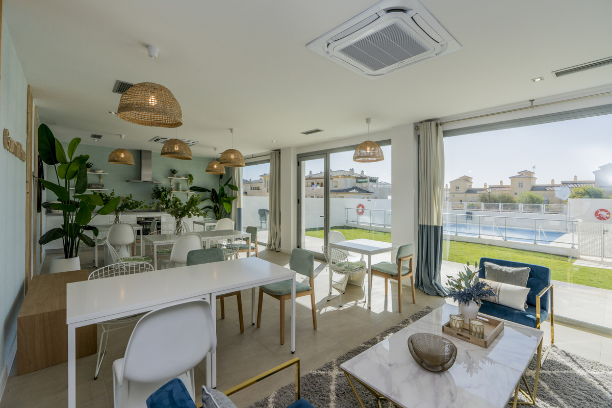 3 Bed, ApartmentFor Sale, Benalmadena, Malaga