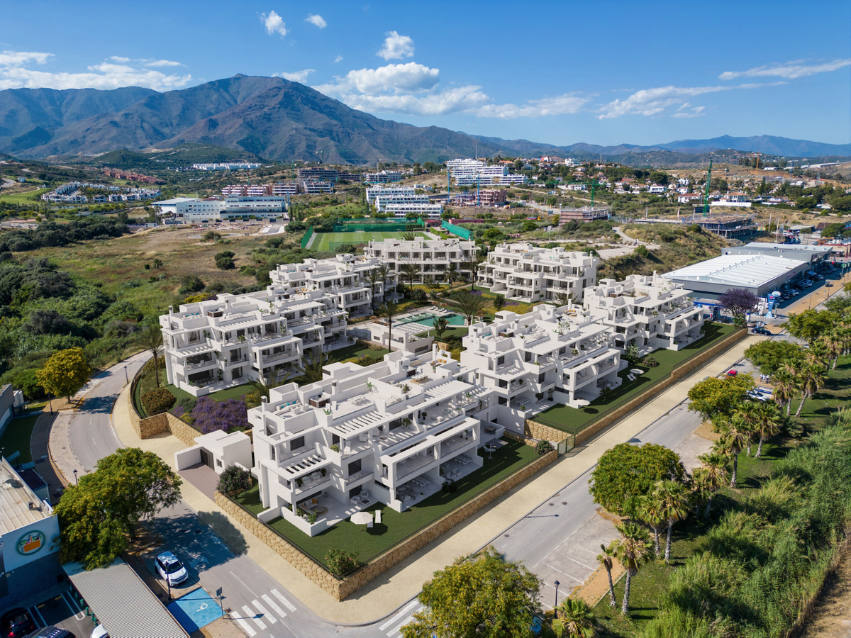 3 Bed, ApartmentFor Sale, Estepona, Malaga