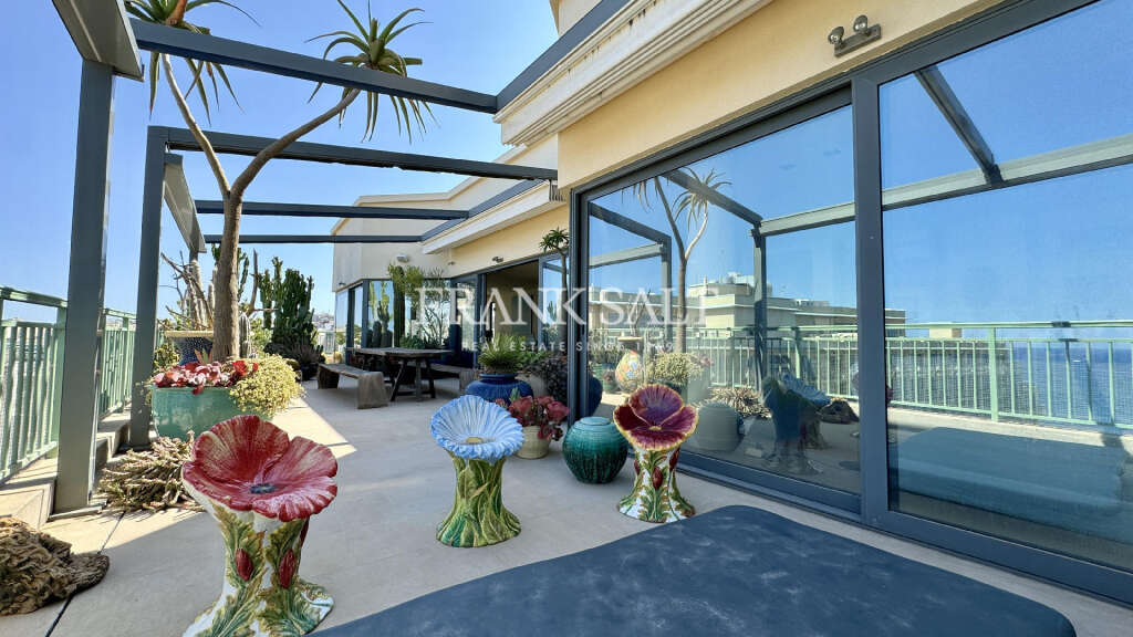 4 Bed, ApartmentFor Sale, Portomaso, Malta