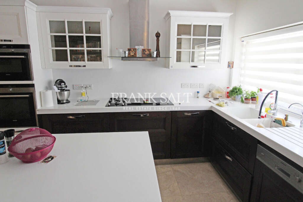 3 Bed, ApartmentFor Sale, Bahar ic-Caghaq, Malta