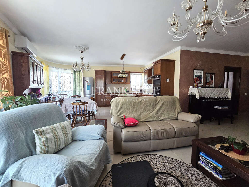 3 Bed, ApartmentFor Sale, Marsascala, Malta
