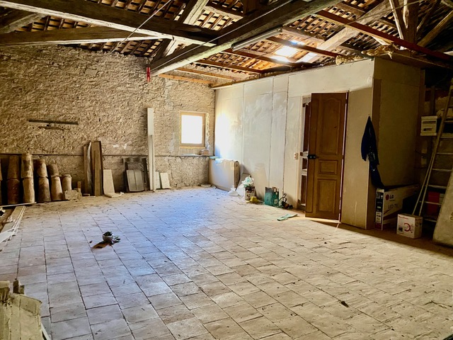 6 Bed, 2 Bath, HouseFor Sale, Cessenon Sur Orb, Herault, Languedoc-Roussillon, 34460